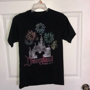 Disneyland resort shirt small